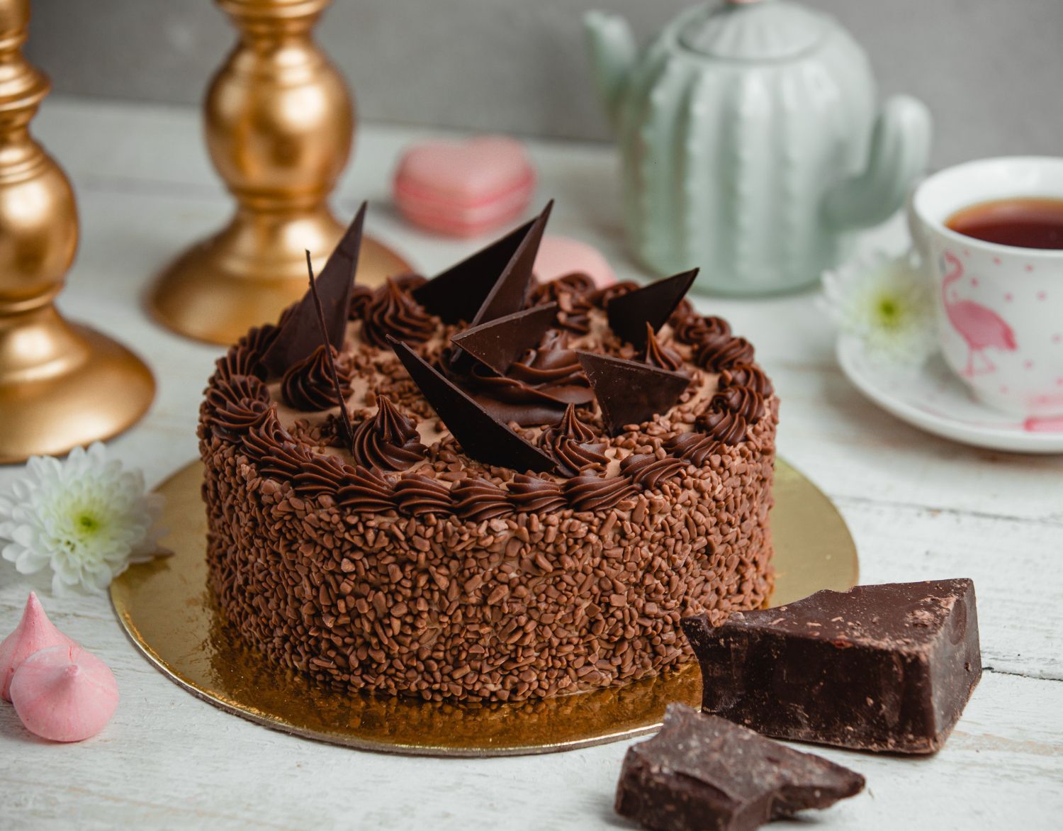 Chocolate cake with shards elegant table setting